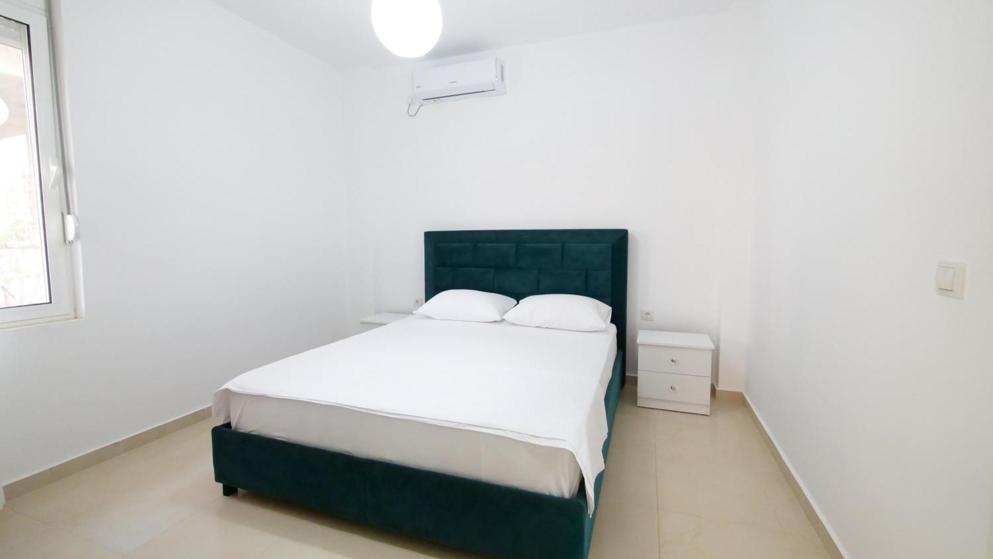 Blue Mare Apartments Sarande Exterior photo