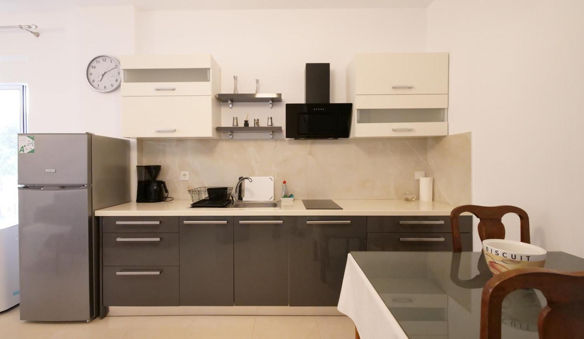 Blue Mare Apartments Sarande Exterior photo