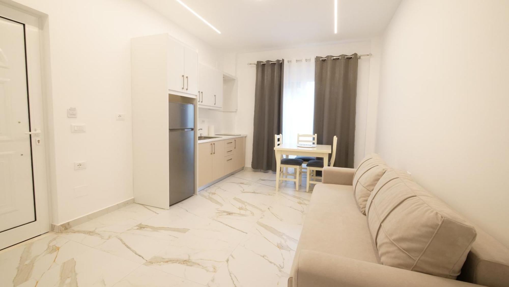 Blue Mare Apartments Sarande Exterior photo
