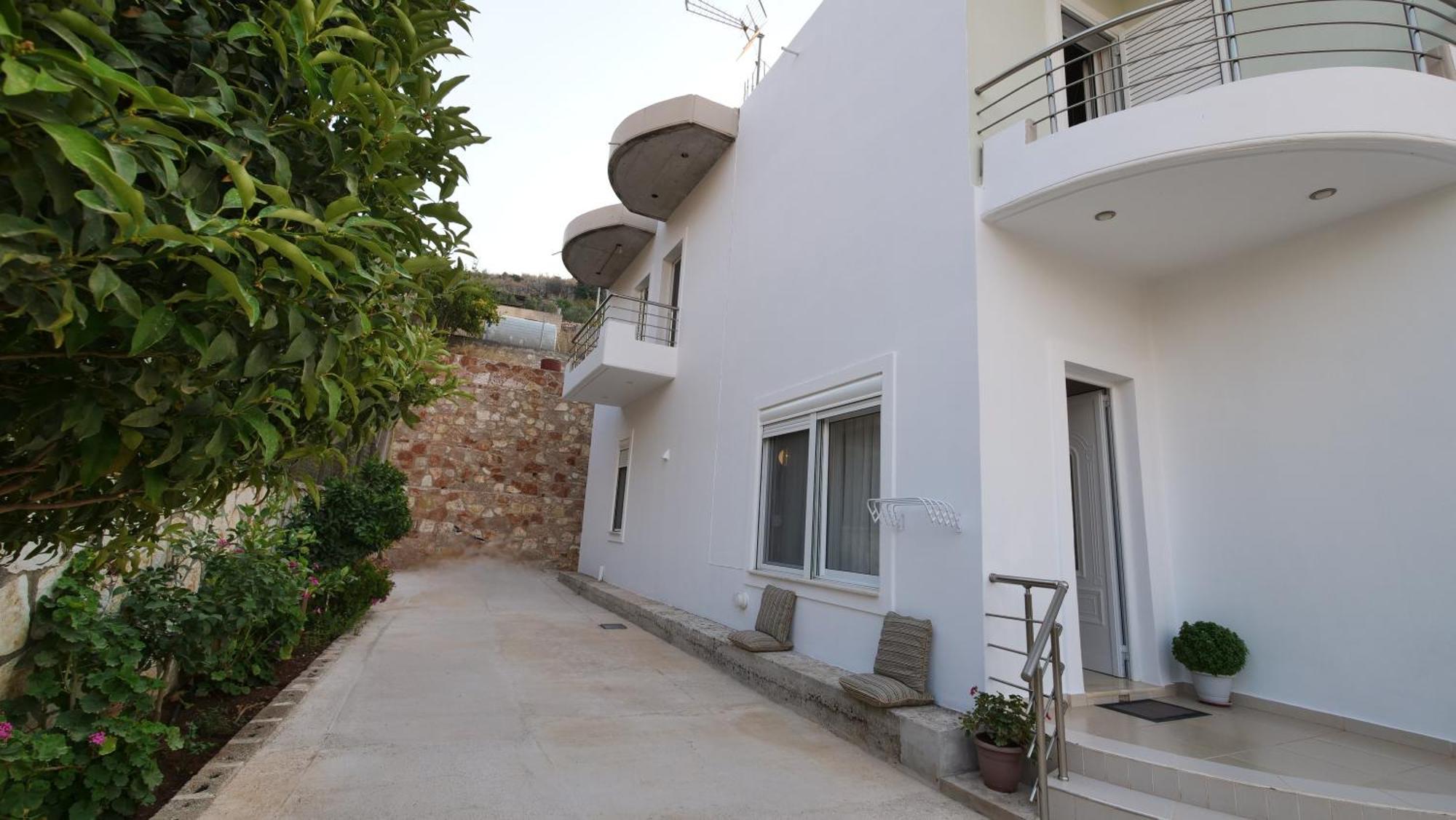 Blue Mare Apartments Sarande Exterior photo