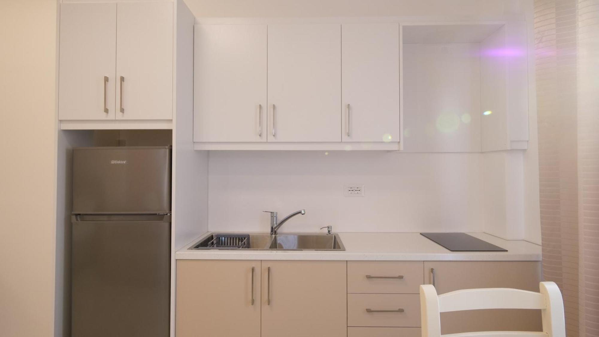 Blue Mare Apartments Sarande Exterior photo
