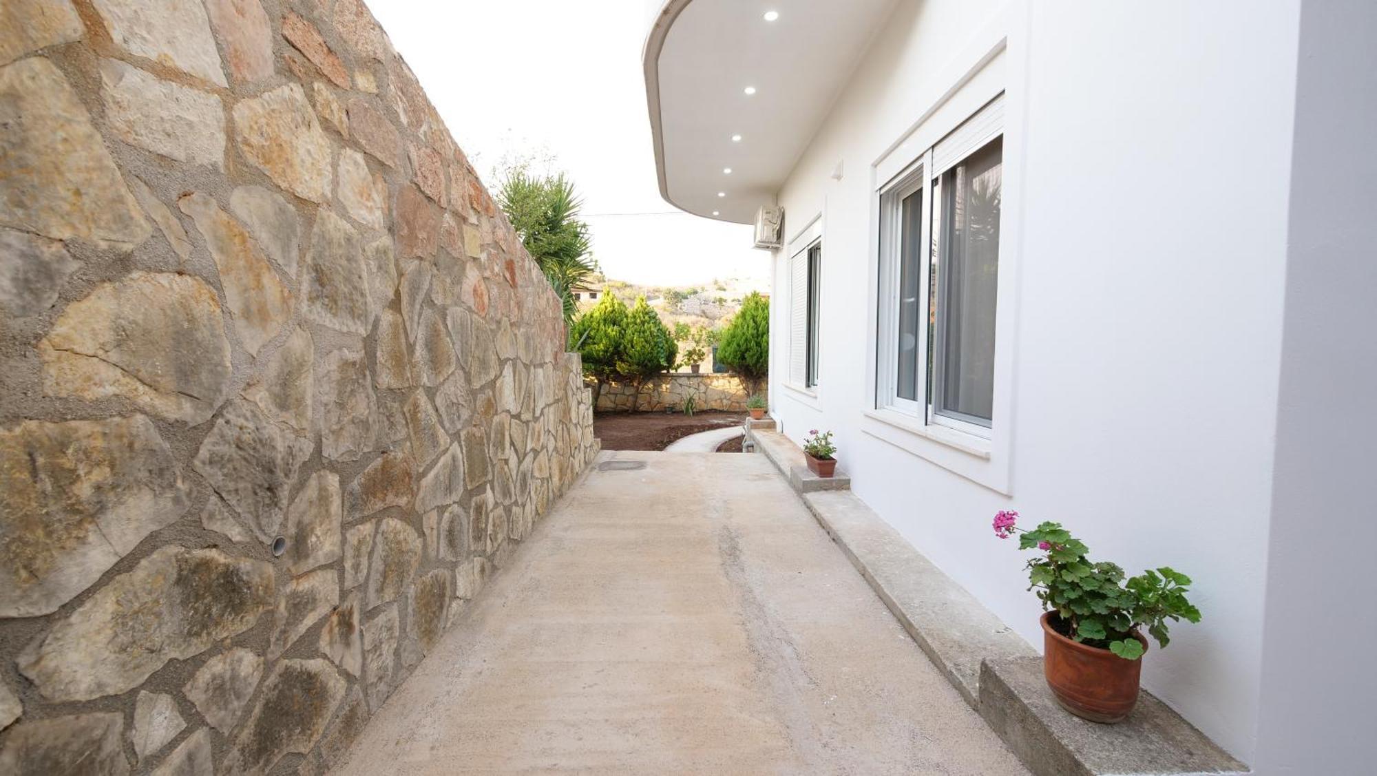 Blue Mare Apartments Sarande Exterior photo